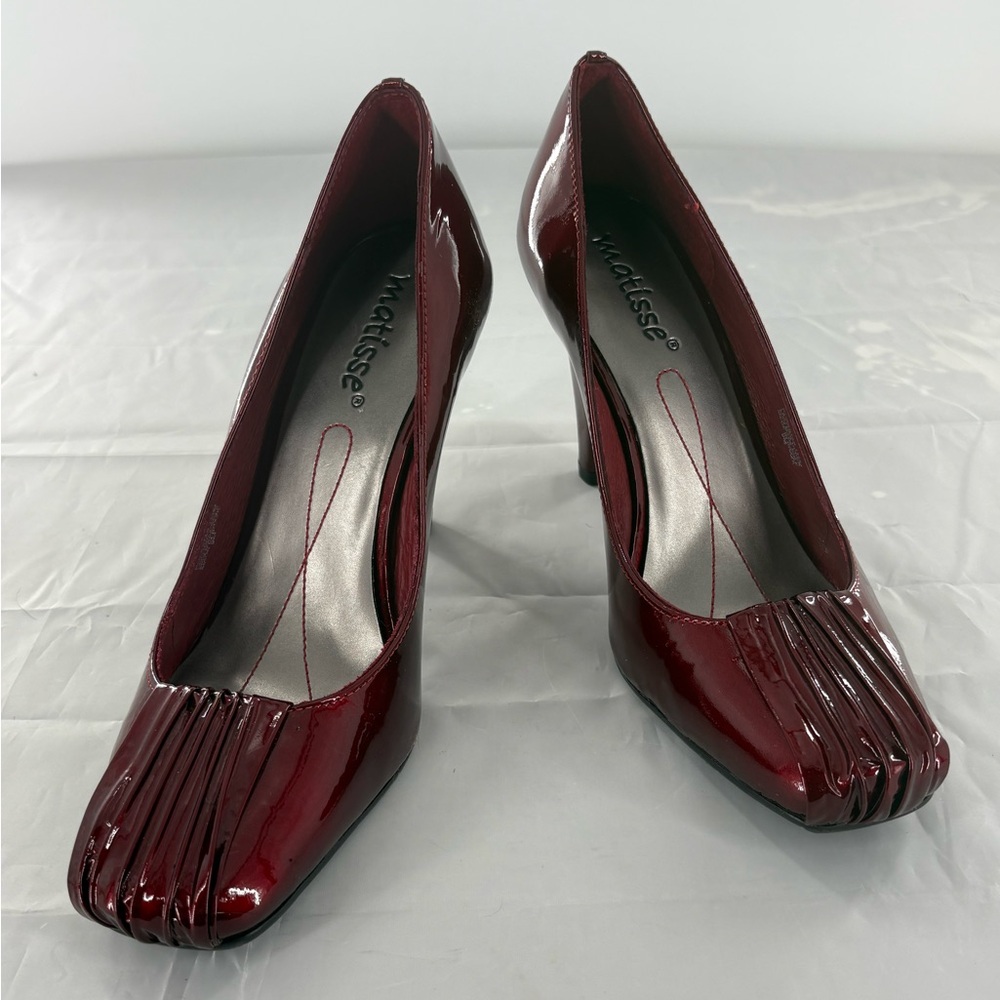 Matisse Women's Candy Apple Red Patent Leather Pointed Toe Heels 9M EUC Shoes